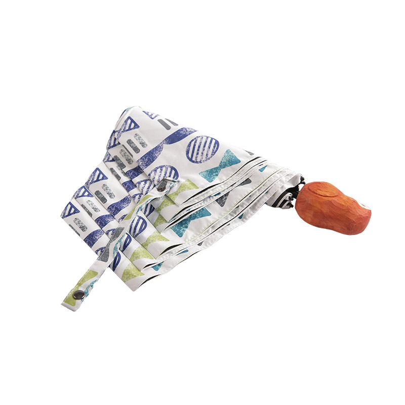 코팅 된 세 배 우산-0E6B0454와 나비 넥타이 원 배열 명주